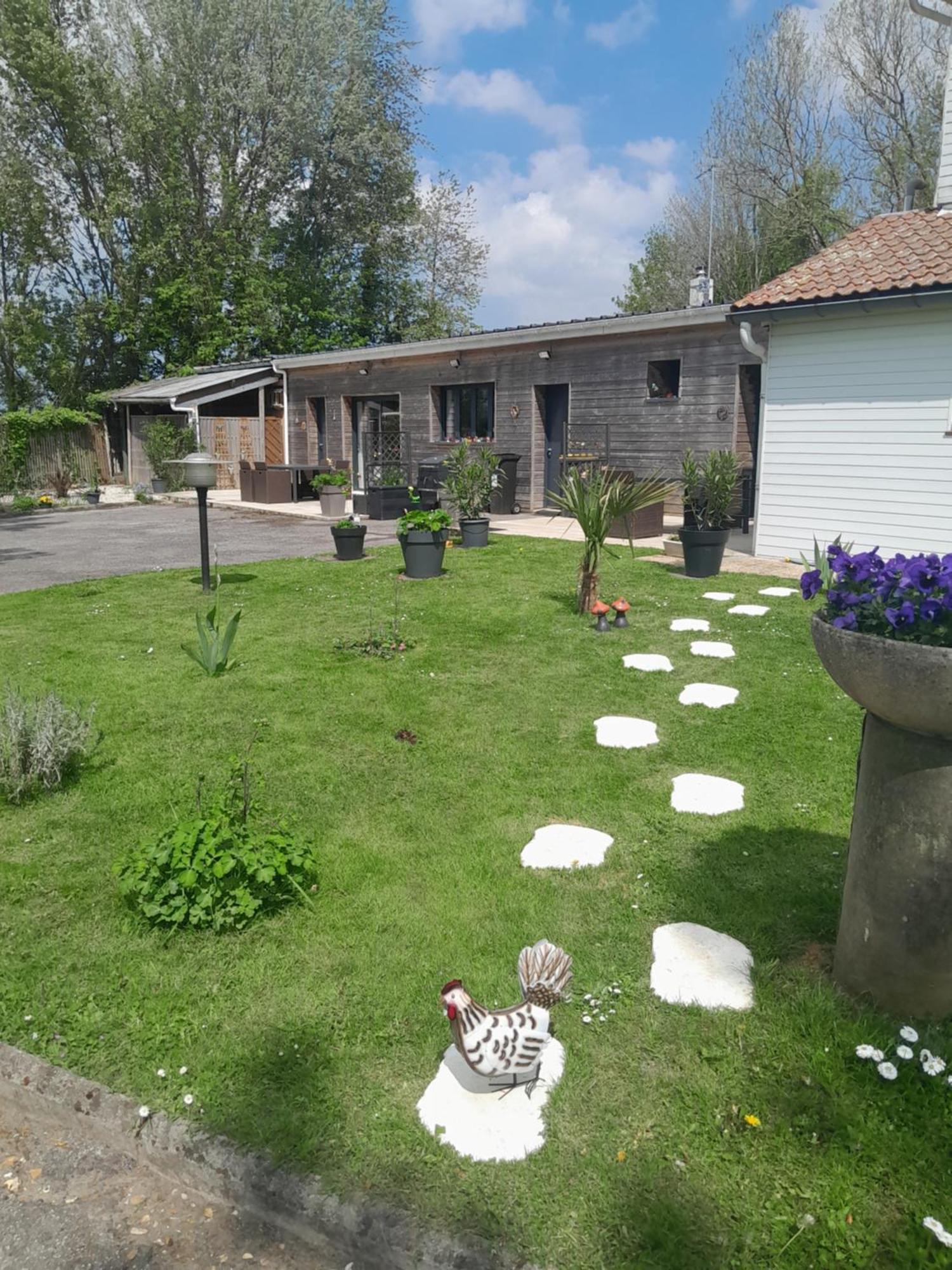 Au Dela Des Remparts Βίλα Montreuil  Εξωτερικό φωτογραφία